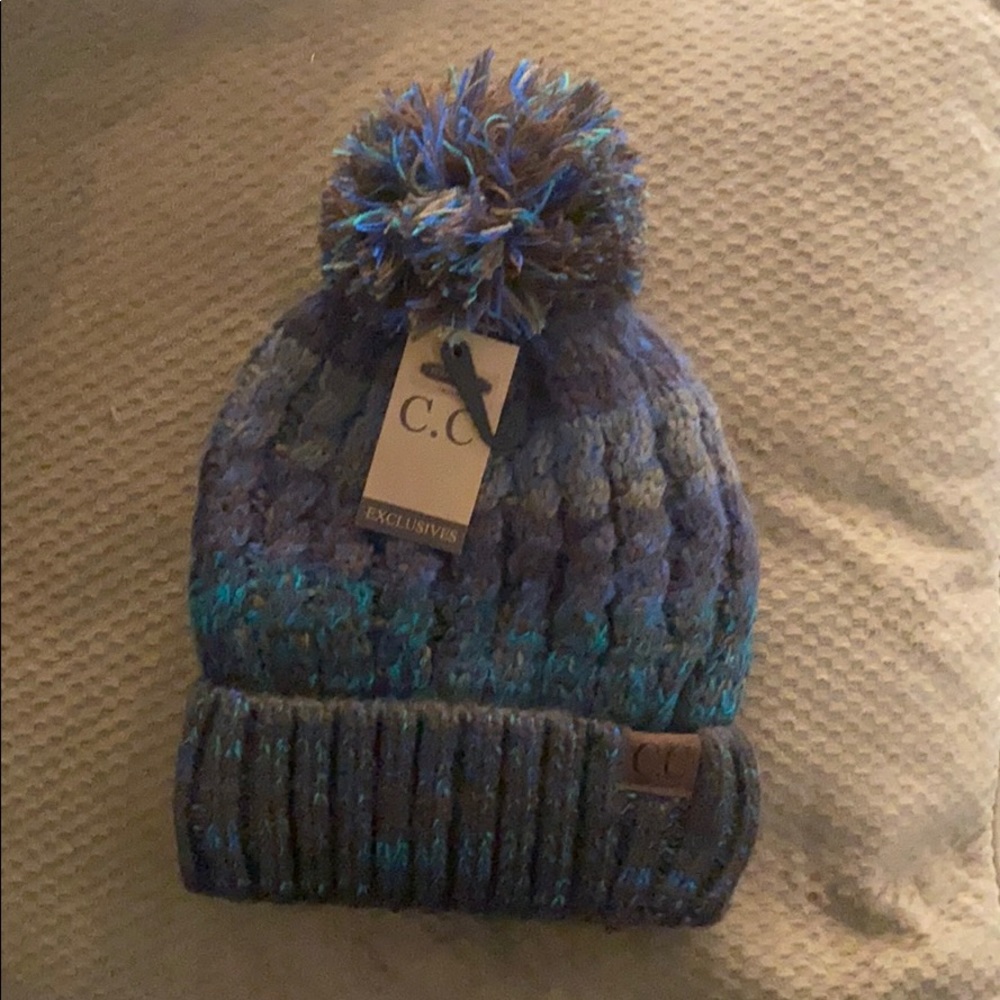 Fuzzy Lined Tri-Color Pom Beanie